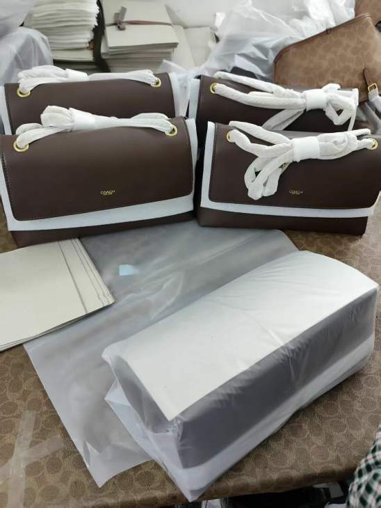 Picture of Coach Handbags _SKUfw231633898fw